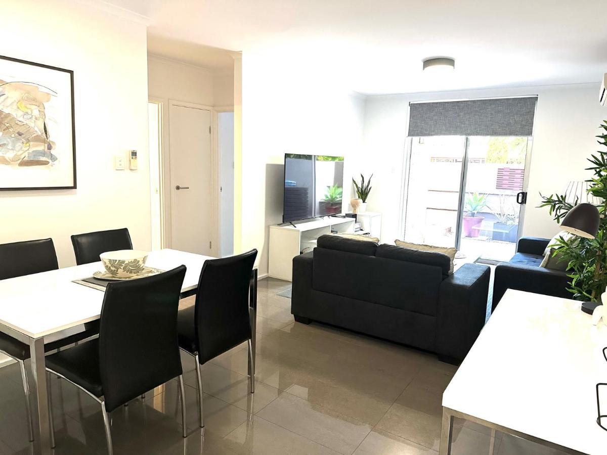 Adelaide Dress Circle Apartments - Archer Street Екстериор снимка