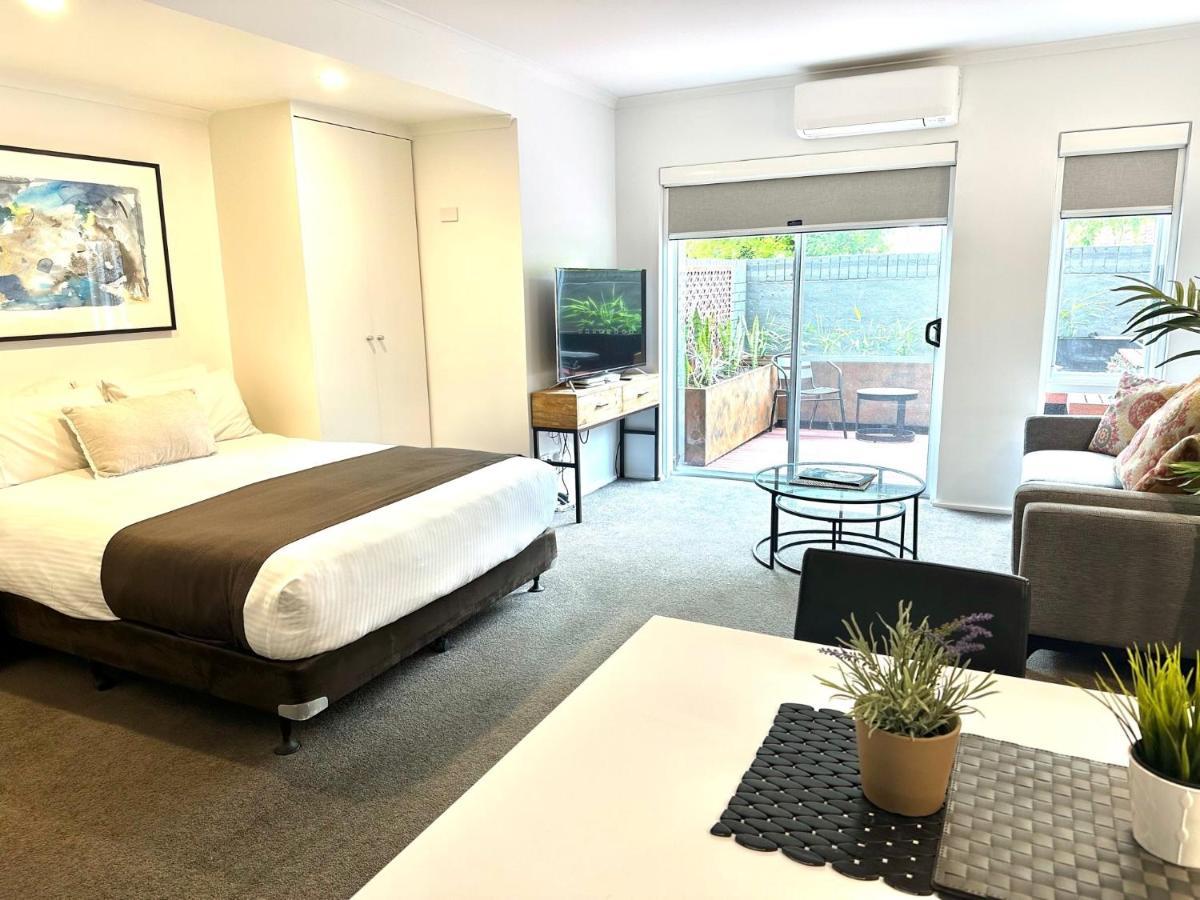 Adelaide Dress Circle Apartments - Archer Street Екстериор снимка