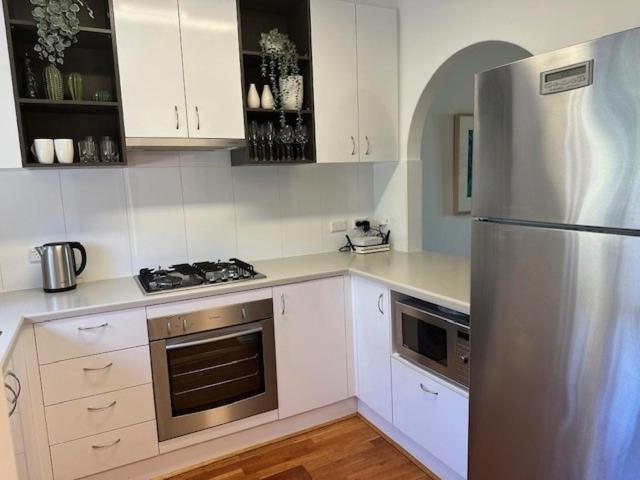 Adelaide Dress Circle Apartments - Archer Street Екстериор снимка