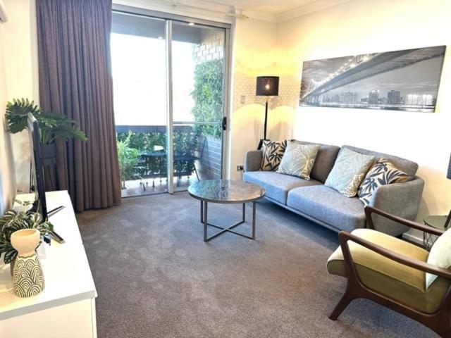 Adelaide Dress Circle Apartments - Archer Street Екстериор снимка
