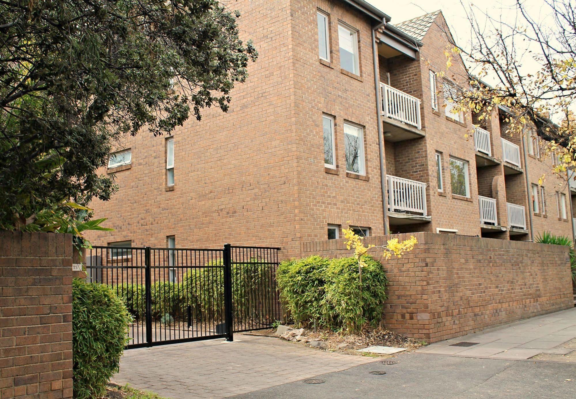 Adelaide Dress Circle Apartments - Archer Street Екстериор снимка